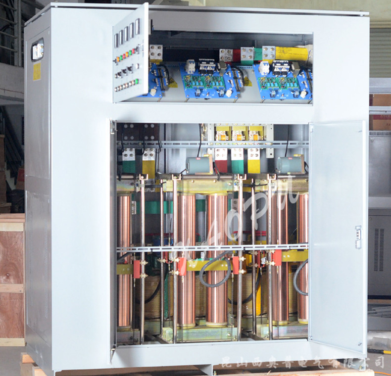 SBW-600KVA三相全自動(dòng)補(bǔ)償式大功率電力柱式穩(wěn)壓器柜